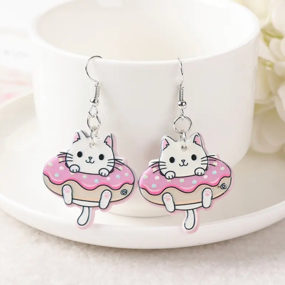 🍒🍒 Donut Kitten Dangle Earrings